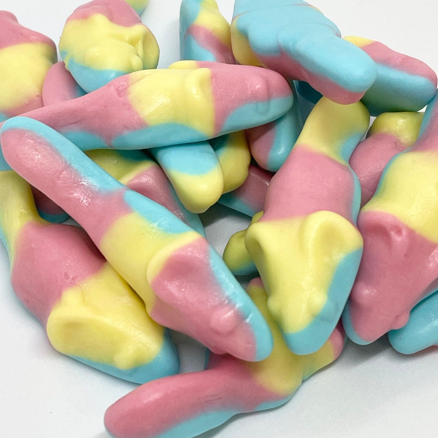 Psycho Mice are delicious and fun fruit jelly treats. Each mouse boasts vibrant colours and is a generous 9cm in length, making for a truly tasty experience. shop now at that sweet place