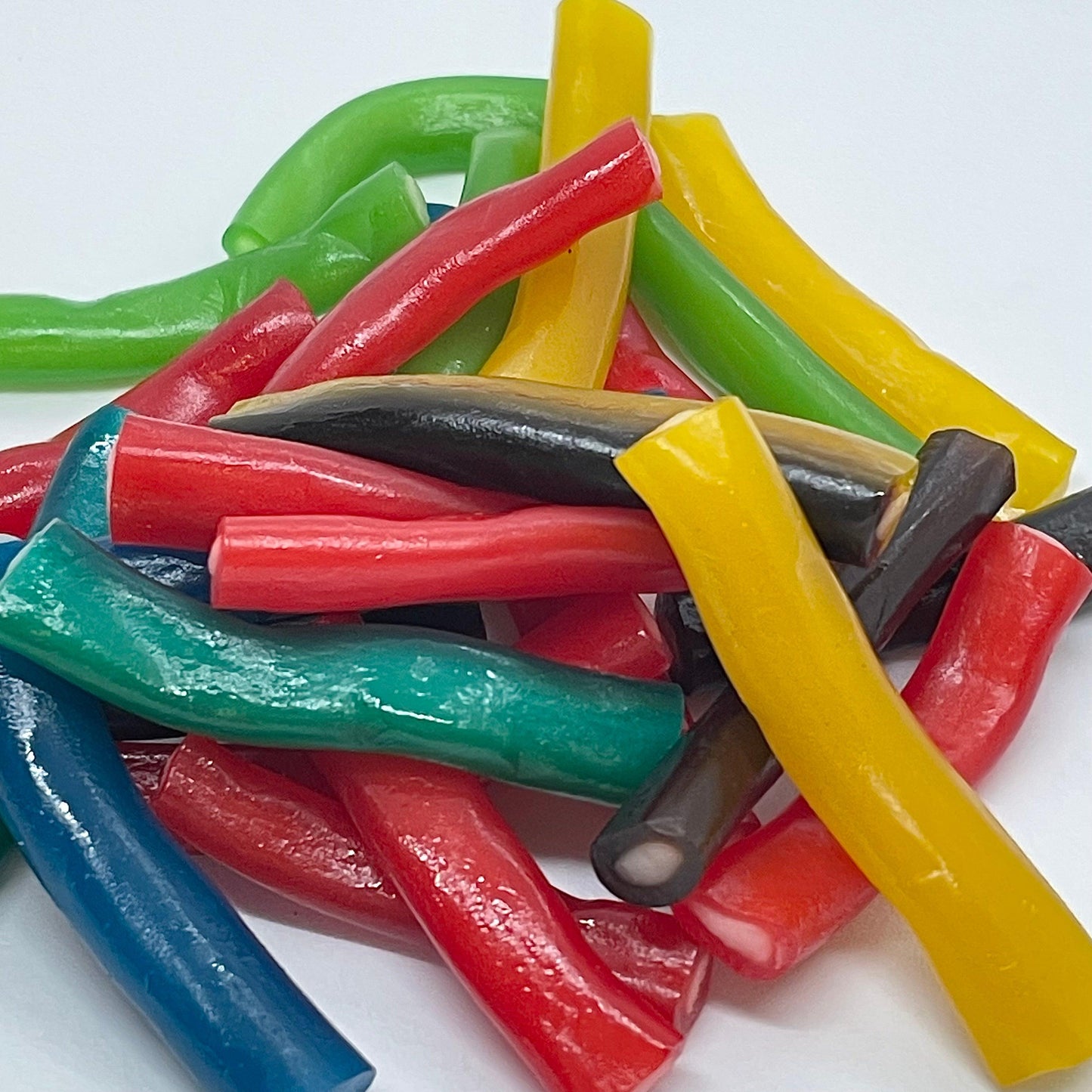 Rainbow Pencils are the perfect combination of tasty fruit flavour and a cute pencil design. With a creamy fondant filling, these pencils are both delicious and fun to eat. Bring some colour to your day and satisfy your sweet tooth. Available at that sweet place