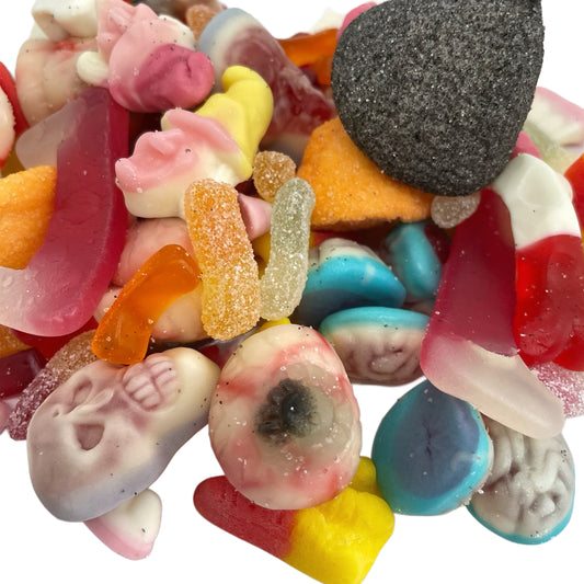 looking for that spooky treat this halloween then look no further. Our halloeen sweet mix has the scare factory, gorey eyeballs, witches heads, jelly filled skulls and brains plus many other spooky treats